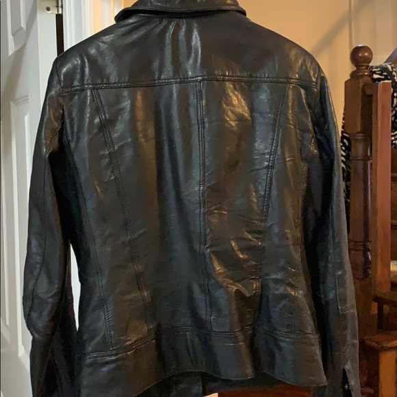 Danier leather jacket - Picture 5 of 7